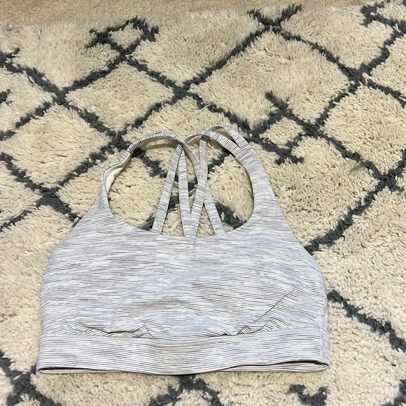 Lululemon Sports Bra - Picture 1 of 3